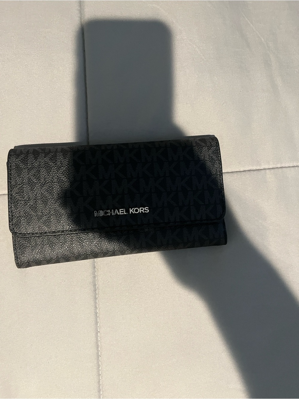 Michael Kors Black MK Logo Trifold Card & Key Holder